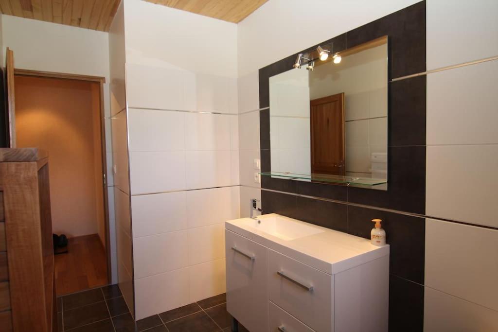 Grande Villa Neuve Avec Piscine Pres Mer Et Sete บาลารุก-เล-บัง ภายนอก รูปภาพ