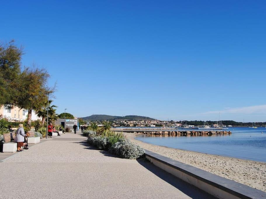 Grande Villa Neuve Avec Piscine Pres Mer Et Sete บาลารุก-เล-บัง ภายนอก รูปภาพ