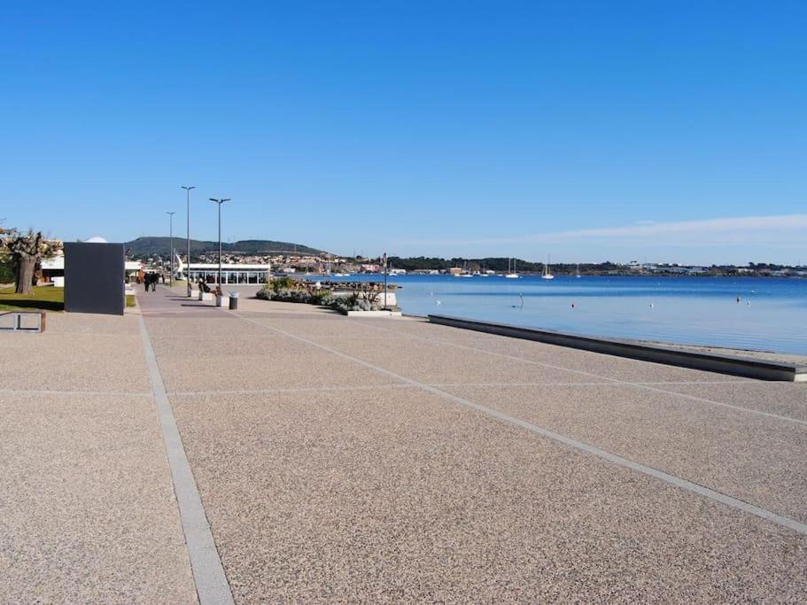 Grande Villa Neuve Avec Piscine Pres Mer Et Sete บาลารุก-เล-บัง ภายนอก รูปภาพ