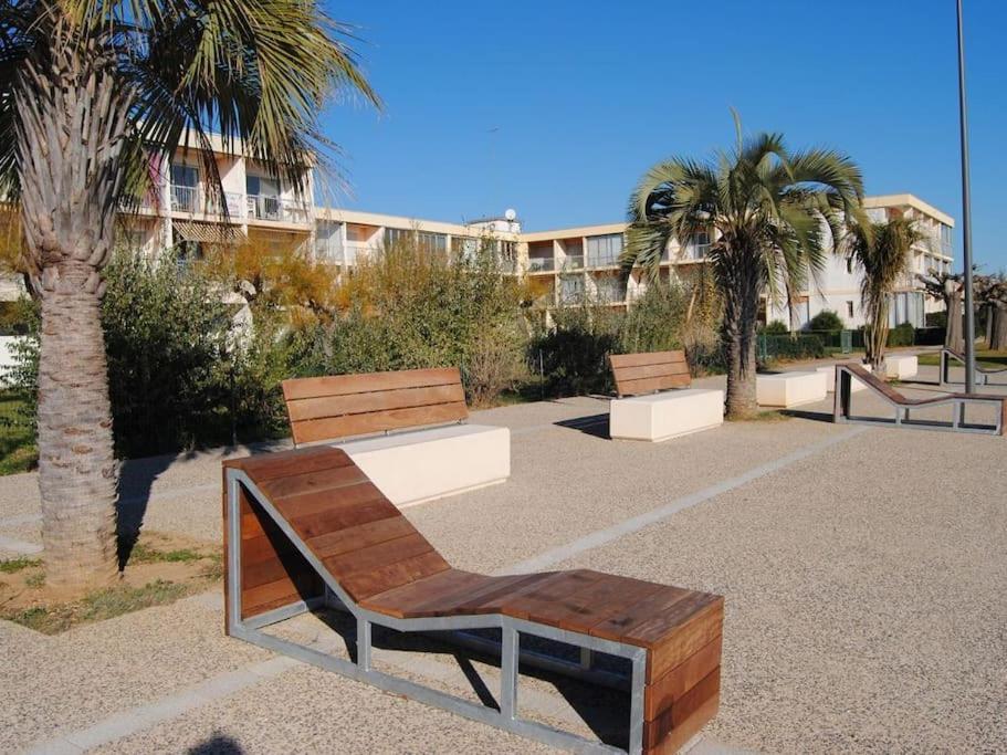 Grande Villa Neuve Avec Piscine Pres Mer Et Sete บาลารุก-เล-บัง ภายนอก รูปภาพ